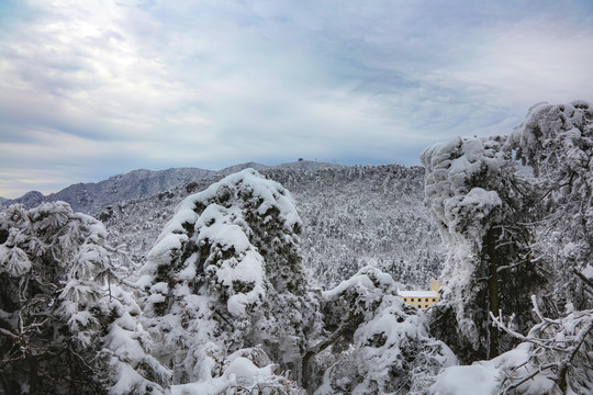 庐山雪景