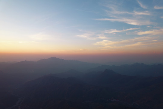 航拍大山晚霞