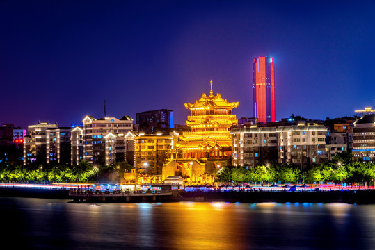 中国广西柳州西来古寺夜景