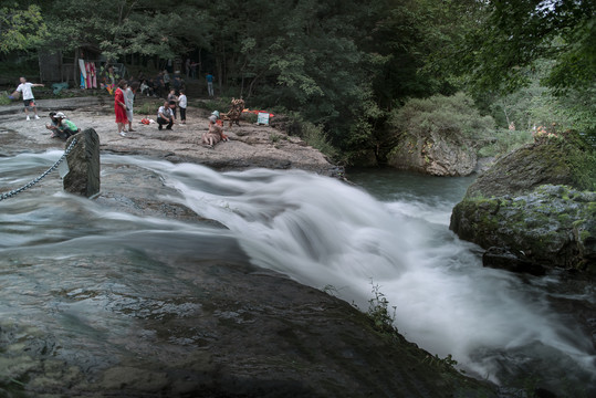 青山瀑布