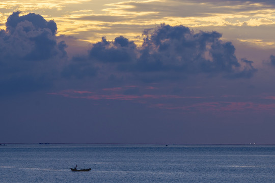 丁字湾海岸晨光