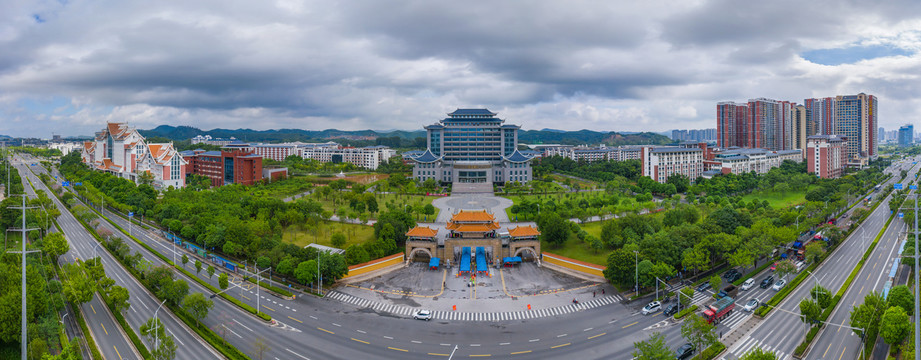 广西民族大学