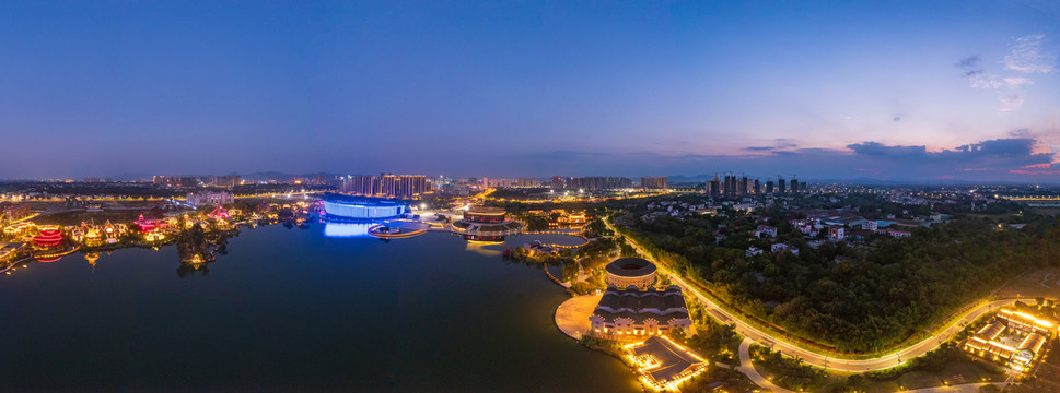 家居小镇夜景