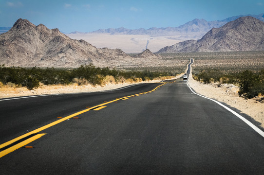 道路公路户外自驾游旅行