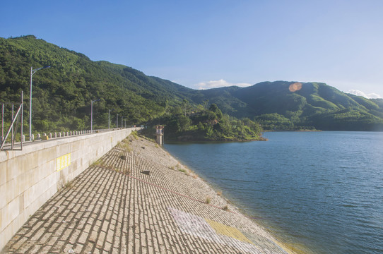 水库堤坝建筑风景