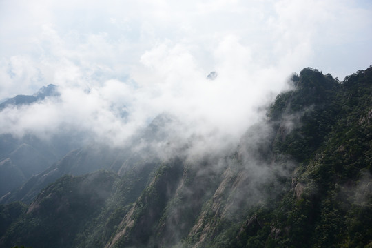 黄山奇峰