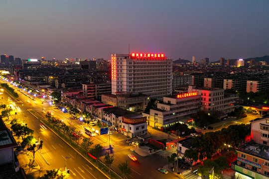 老中医院夜景