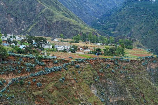 云南山村