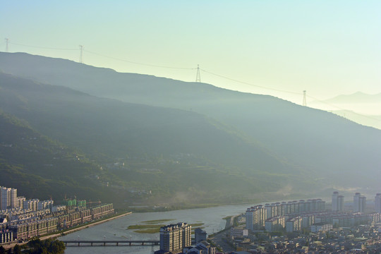 岷州晨曦