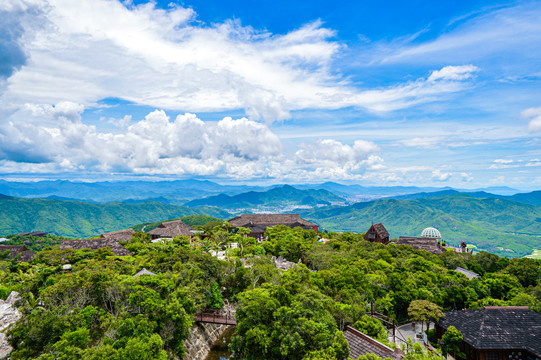 亚龙湾热带天堂森林公园