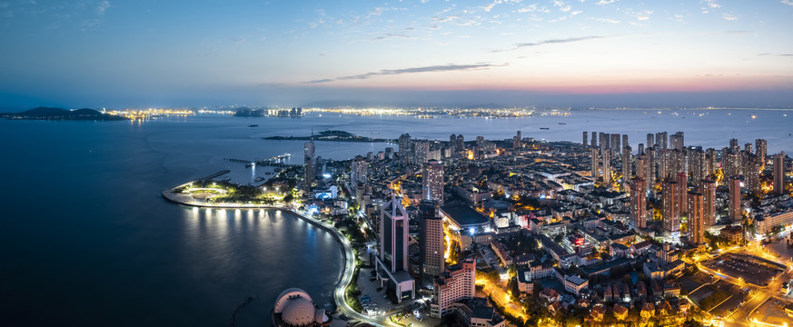 航拍青岛前海一线城市夜景