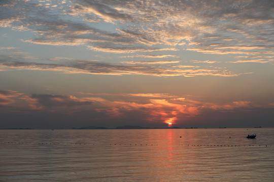 大海日出