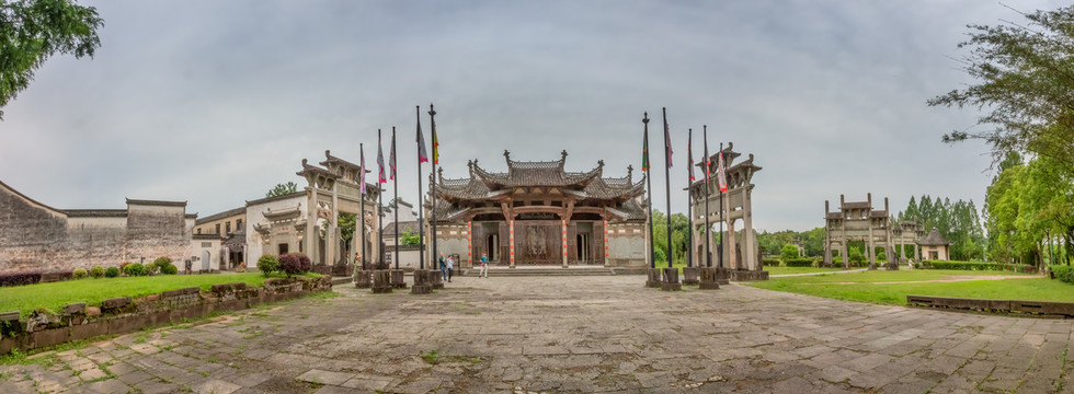 棠樾牌坊群与祠堂全景图