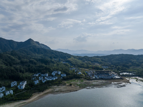 航拍安徽省黄山市黟县奇墅湖