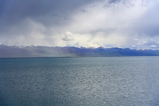 西藏拉萨纳木措咸水湖圣湖