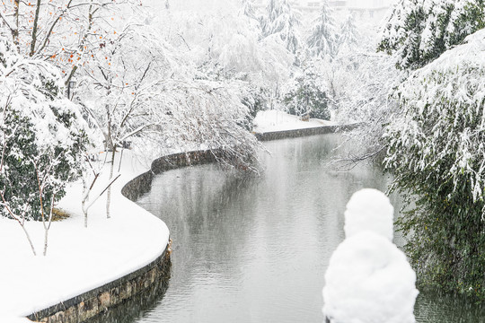 合肥杏花公园雪景