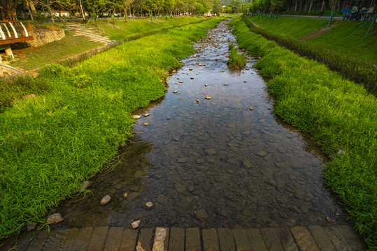 静静的小河