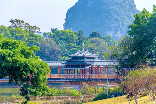 广西柳州龙潭公园龙潭风雨桥