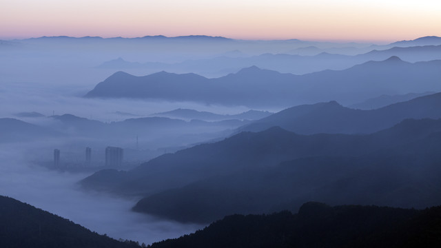 晨曦城市