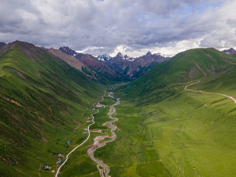 西藏昌都丁青县高山峡谷航拍