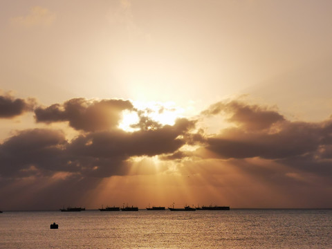 黄昏海景