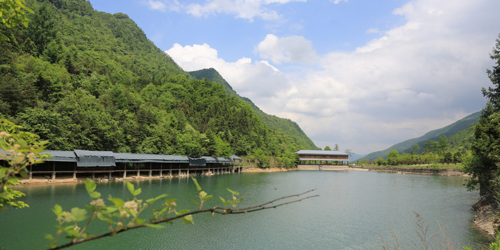 十八里长峡天池