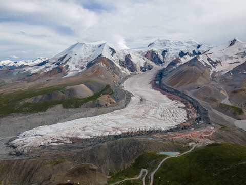 青海阿尼玛卿雪山冰川航拍