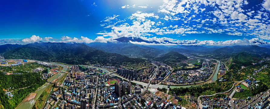 荥经大桥经河沿岸全景