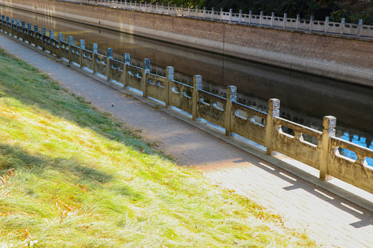 河道与路