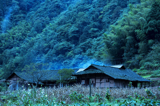 深山农舍