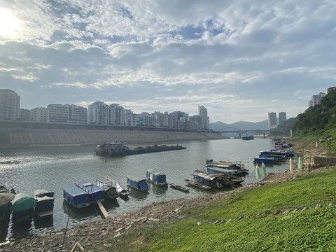 日出河岸