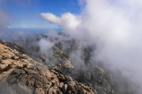 航拍青岛崂山奇峰怪石云海奇观