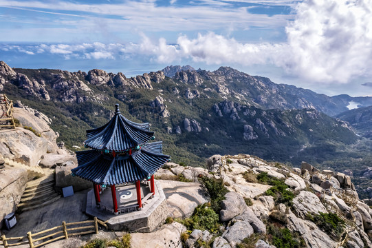 航拍青岛崂山巨峰奇峰怪石