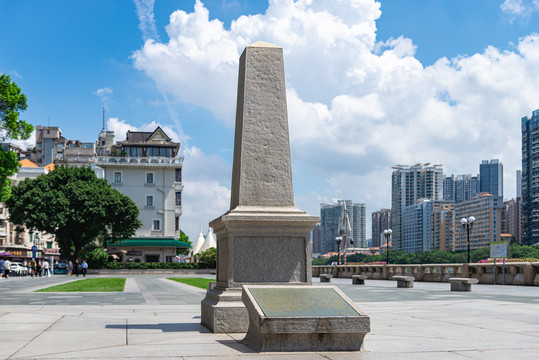 广州沙基惨案纪念碑