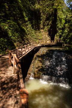 黑山谷风光