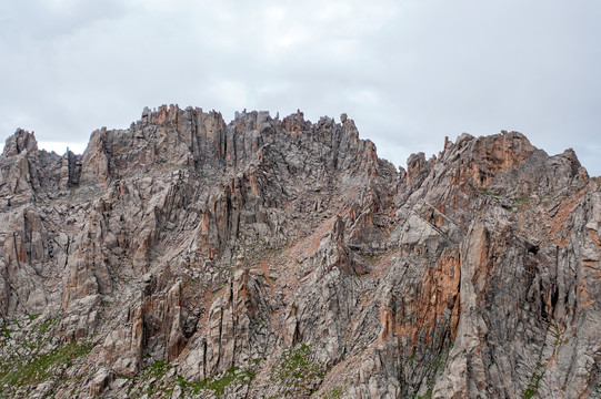 莲宝叶则石头山