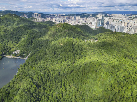 贵阳黔灵山旅游景点