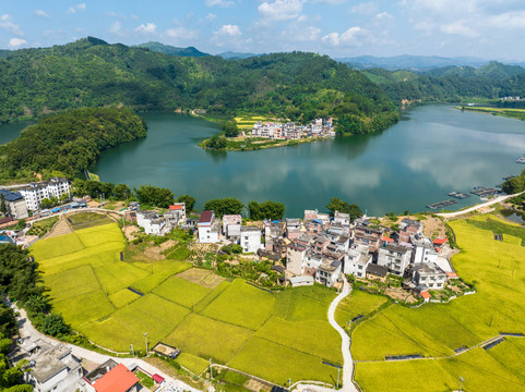 蒙山乡村夏日美丽江湾景美如画