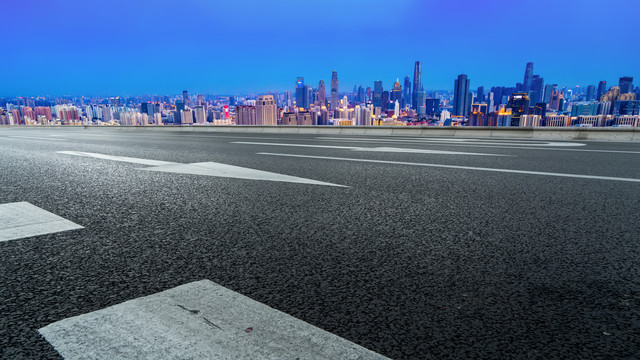 道路交通和城市夜景