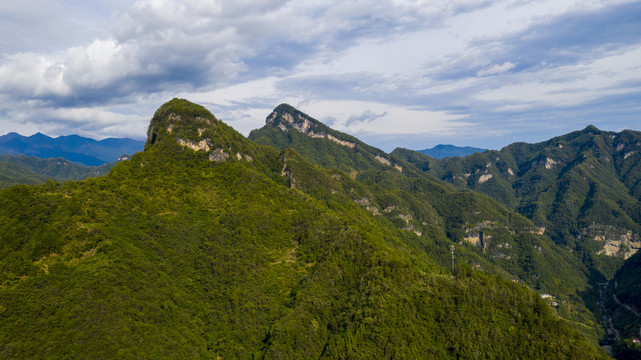 大坪村高山险峰