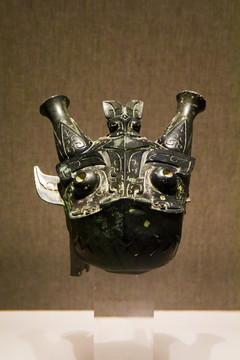 河南博物院西周兽形铜觥盖首