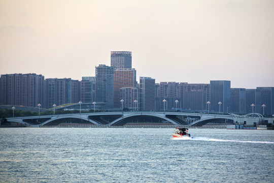 海滨城市风光