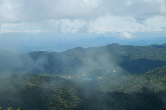 乐东尖峰岭