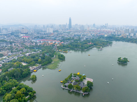 航拍济南大明湖