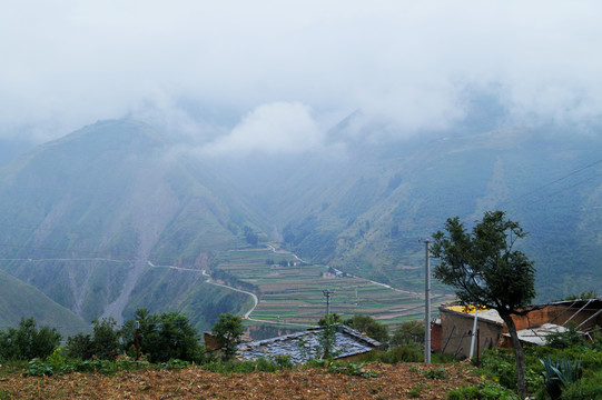 云南山村