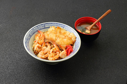 鳕鱼虾仁饭套餐