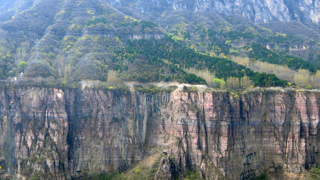 郭亮村