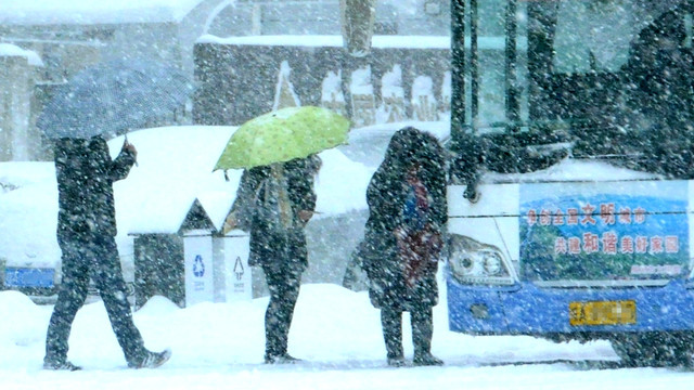 大雪纷飞