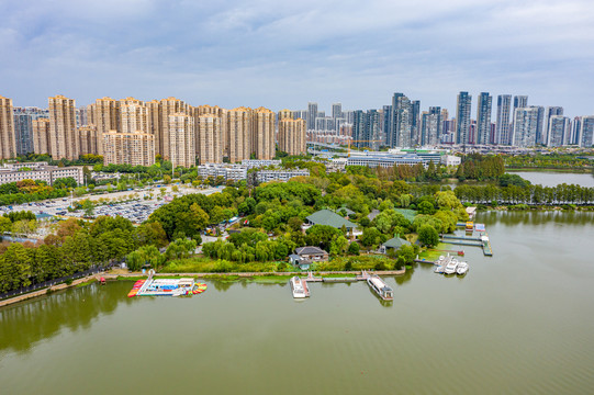 航拍武汉东湖生态旅游风景区