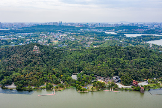 航拍武汉东湖生态旅游风景区